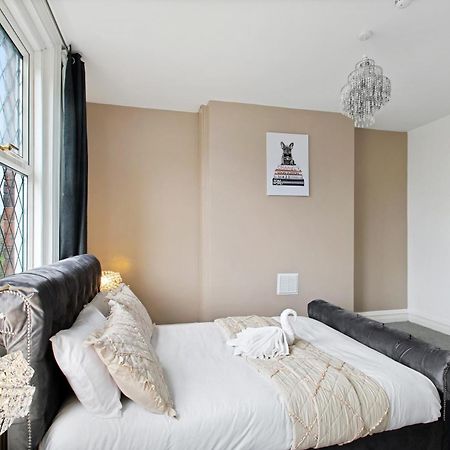 Home In Woodhouse, Leeds,Free 4 Car Parking,Free Wifi Leeds  Dış mekan fotoğraf