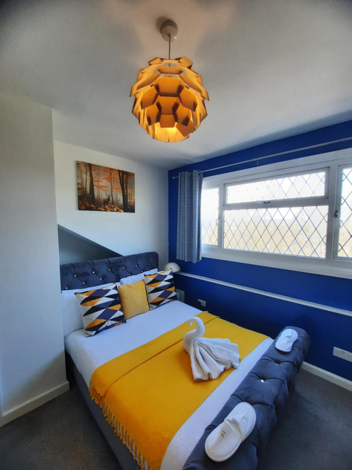 Home In Woodhouse, Leeds,Free 4 Car Parking,Free Wifi Leeds  Dış mekan fotoğraf